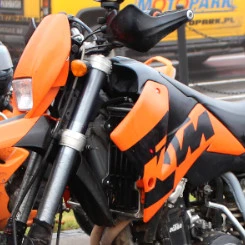 Sklep z częściami OEM do motocykli