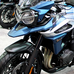 fotografia motocykl Triump XRX 1200